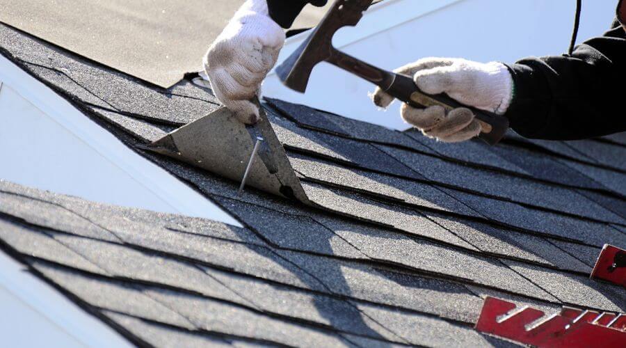 Expert Emergency Roof Repairs services in Illiopolis, IL